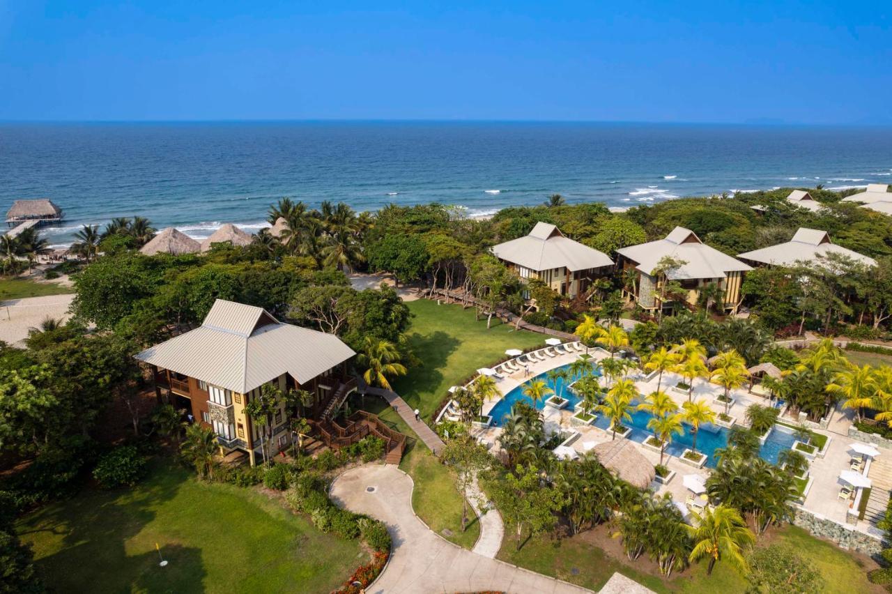 Indura Beach & Golf Resort Curio Collection By Hilton Tela Exterior photo
