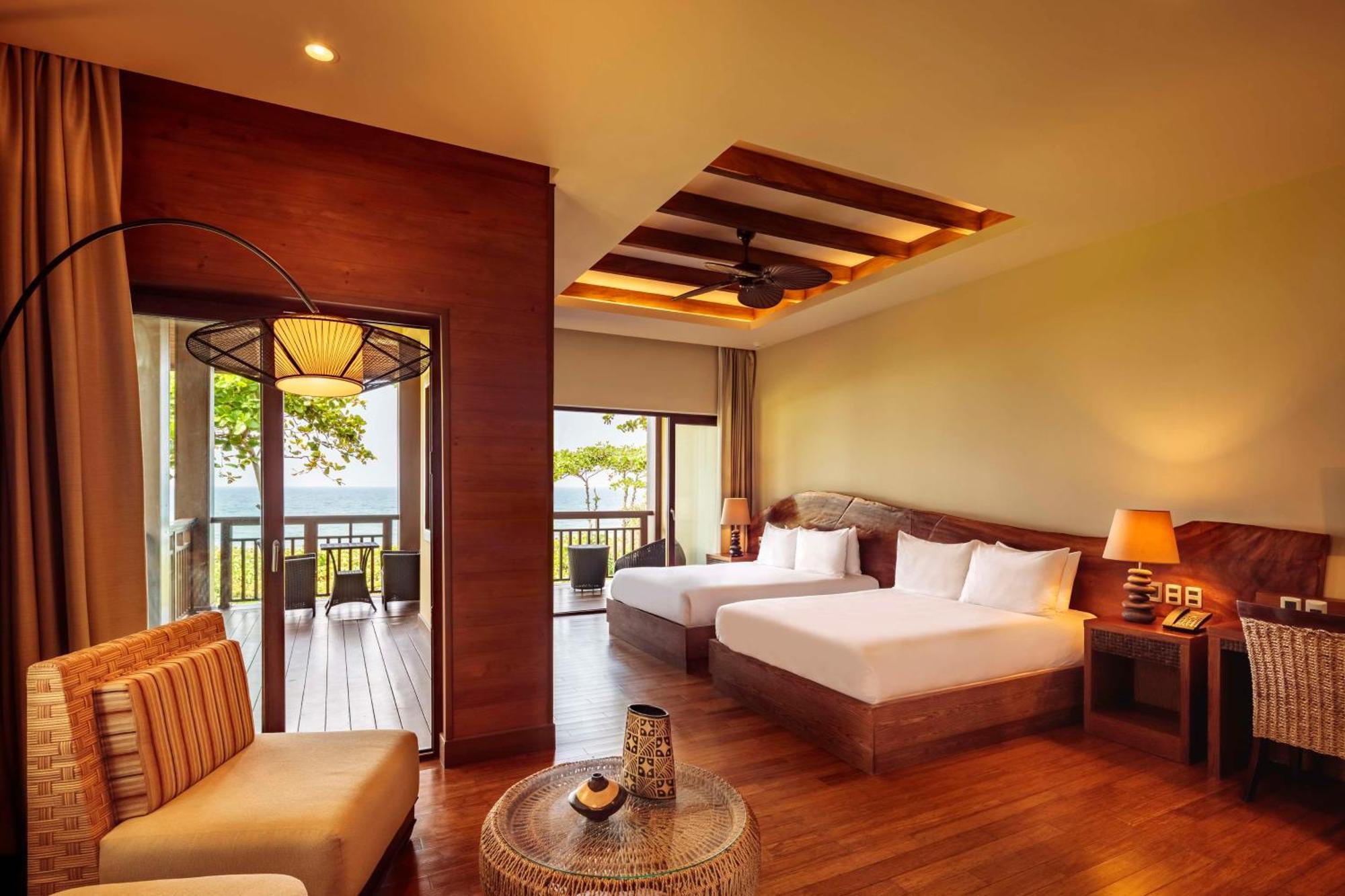 Indura Beach & Golf Resort Curio Collection By Hilton Tela Exterior photo